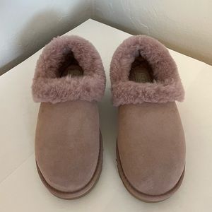 Ugg slippers. Dusty Rose Pink. Excellent condition. Like new. Size 8